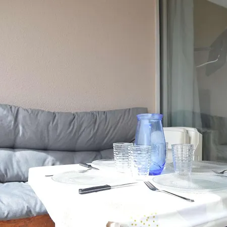 Apartment T2 Avec Piscine, 4 Couchages, Proche - - Fr-1-229b-97